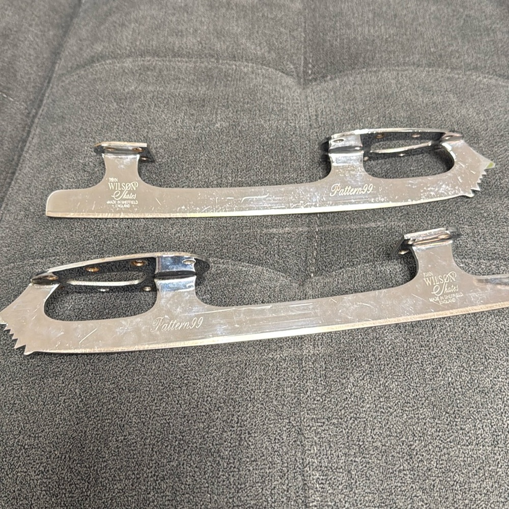 John Wilson Pattern 99 figure skate blades 9 3/4
Used but good life left